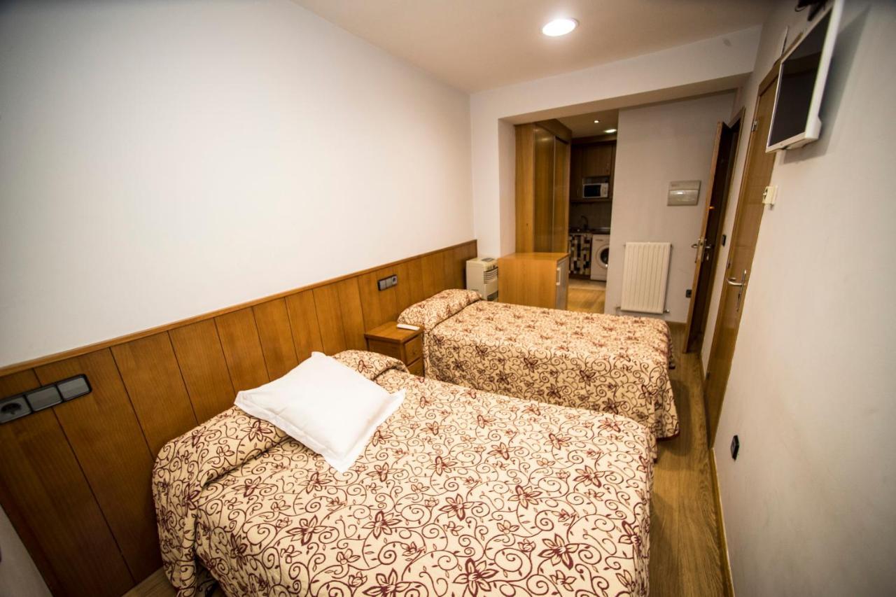 Hostal Caballeros ソリア エクステリア 写真