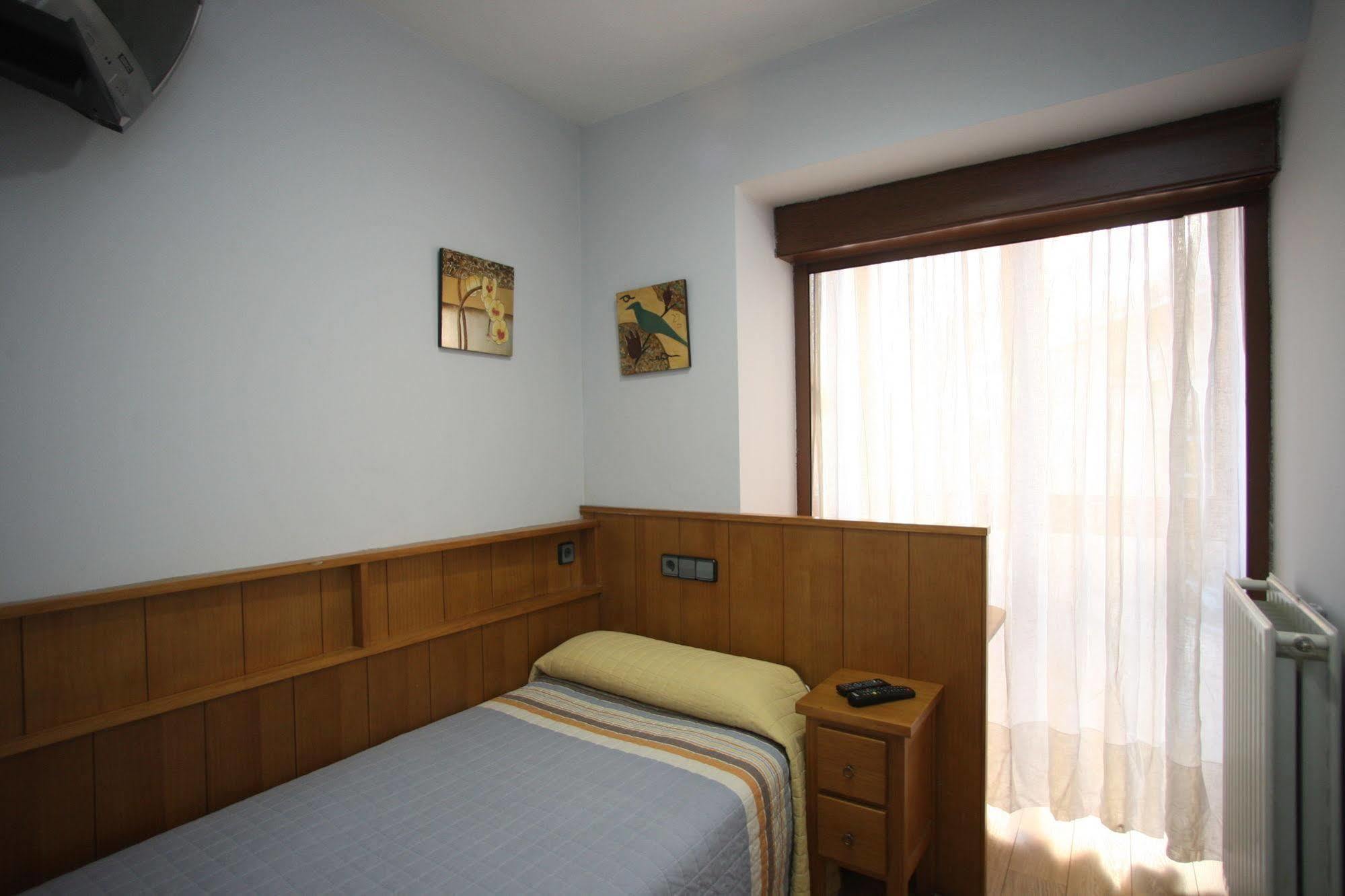 Hostal Caballeros ソリア エクステリア 写真